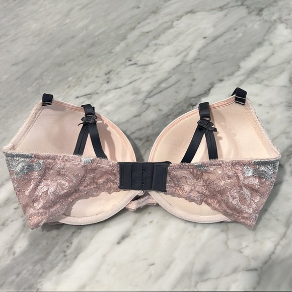 NWOT- Victoria’s Secret Dream Angels Push-Up Bra - Picture 2 of 5